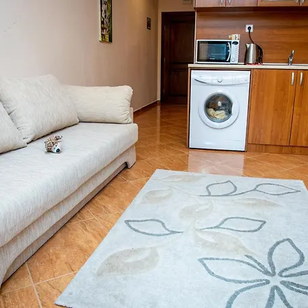Helios In A Complex In St Vlas By Flat Mаnаger Apartment